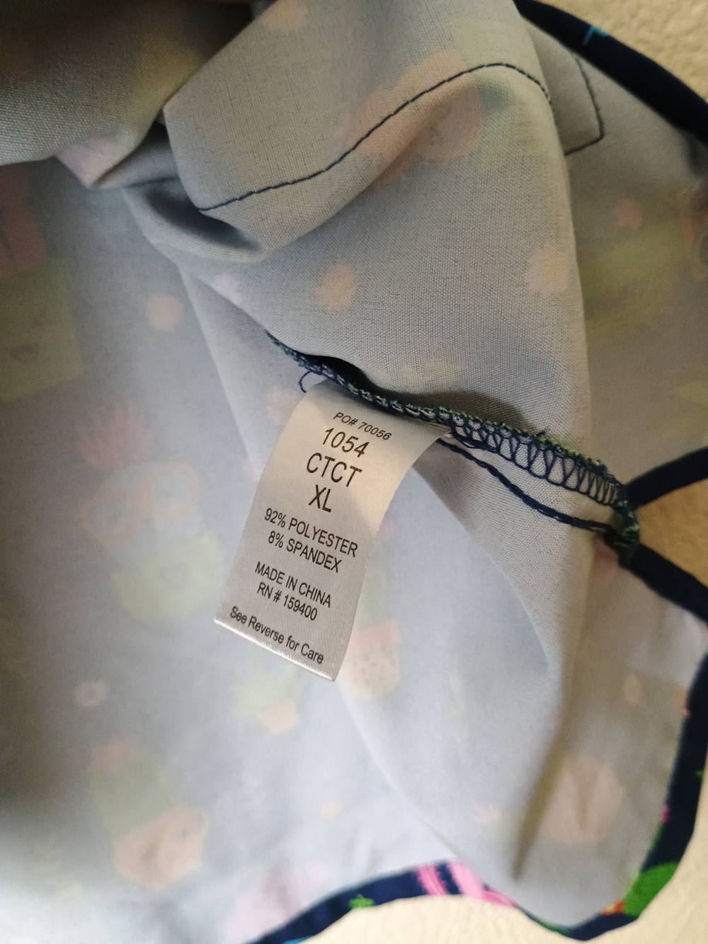Ava Therese XL V-Neck Navy Cactus Print Scrub Top Front Patch Pockets - Picture 9 of 10